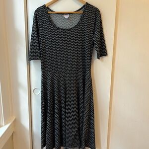 LuLaRoe Nicole XLSwing Dress Black Geometric Print Fit & Flare Midi 18-20